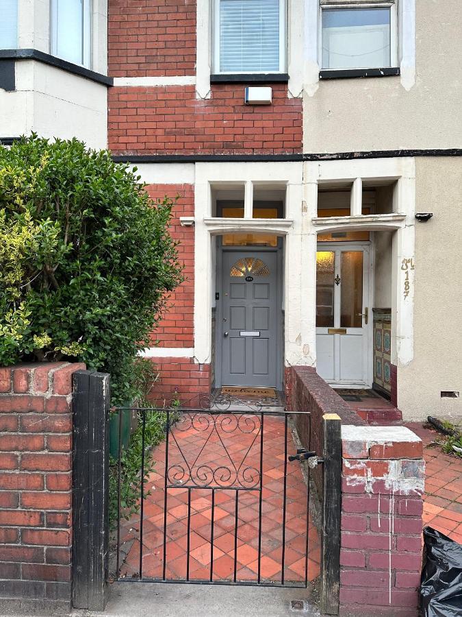 Victorian/Modern House Newport (Gwent) Exterior foto